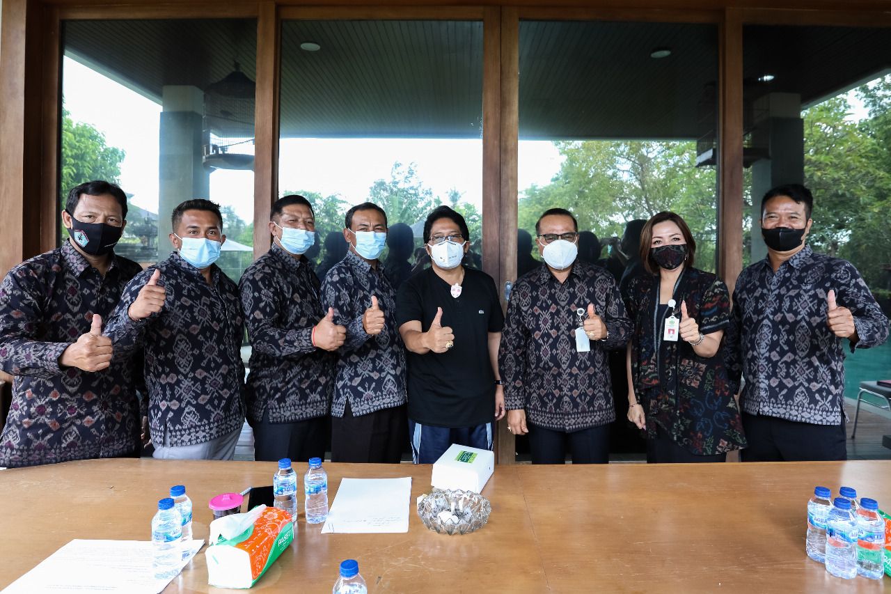 podiumnews.com-Bupati Badung Dukung Program Pengabdian Universitas PGRI Mahadewa Indonesia